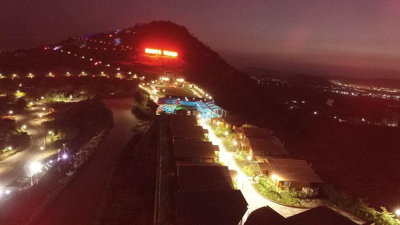Hotel Sunnys World Pune Exterior foto