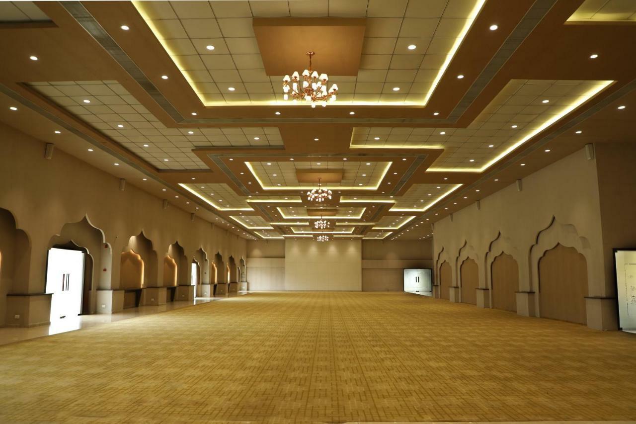 Hotel Sunnys World Pune Exterior foto