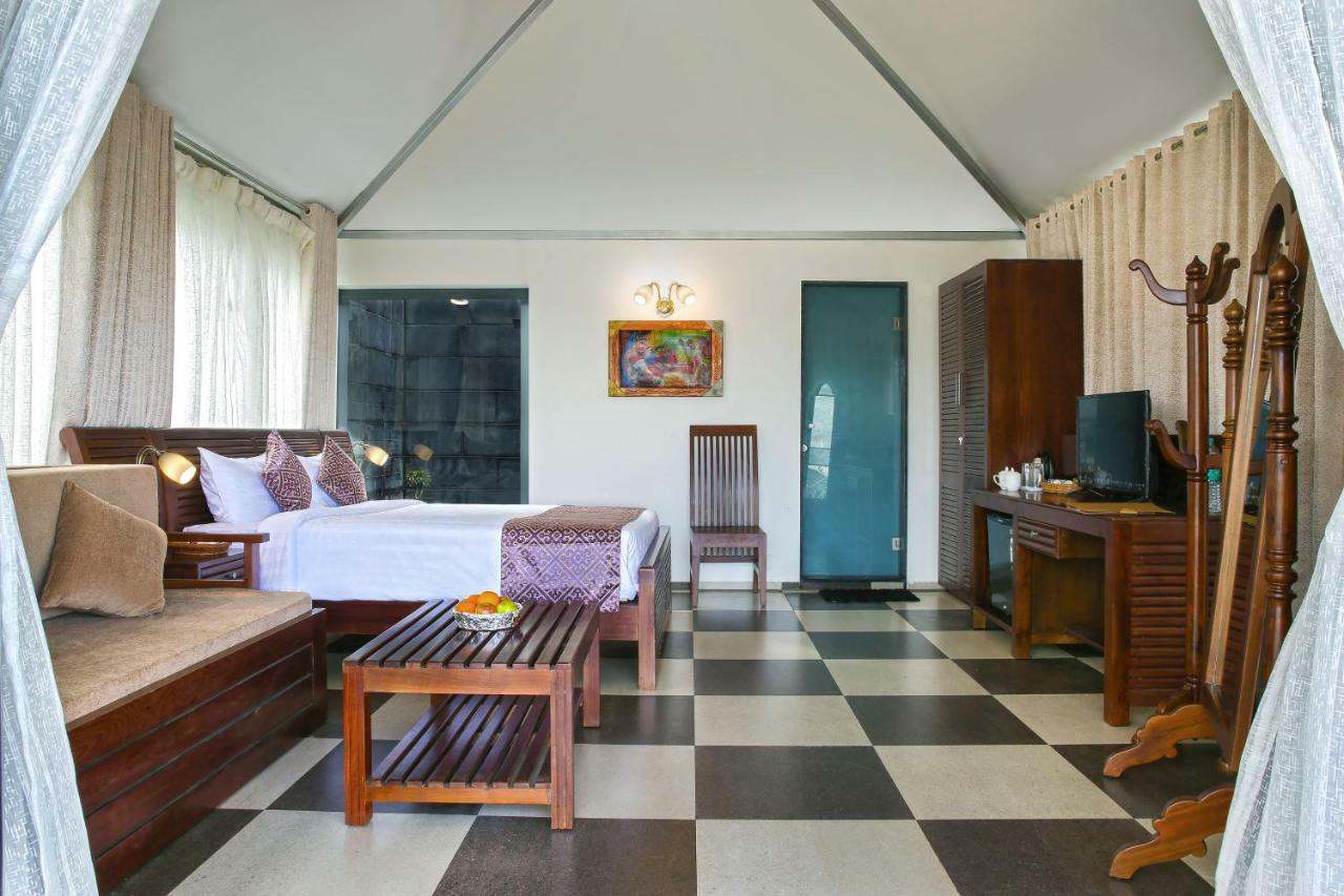 Hotel Sunnys World Pune Exterior foto