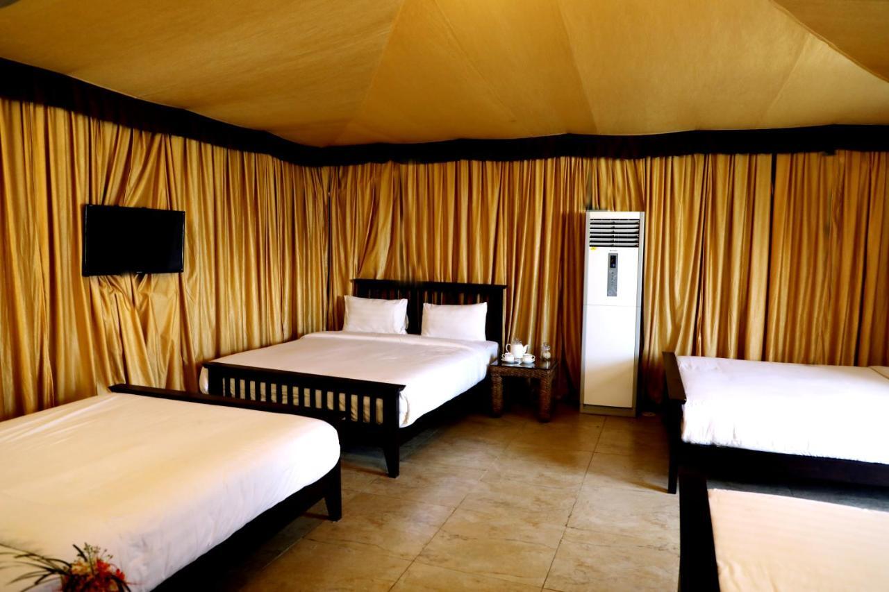 Hotel Sunnys World Pune Exterior foto